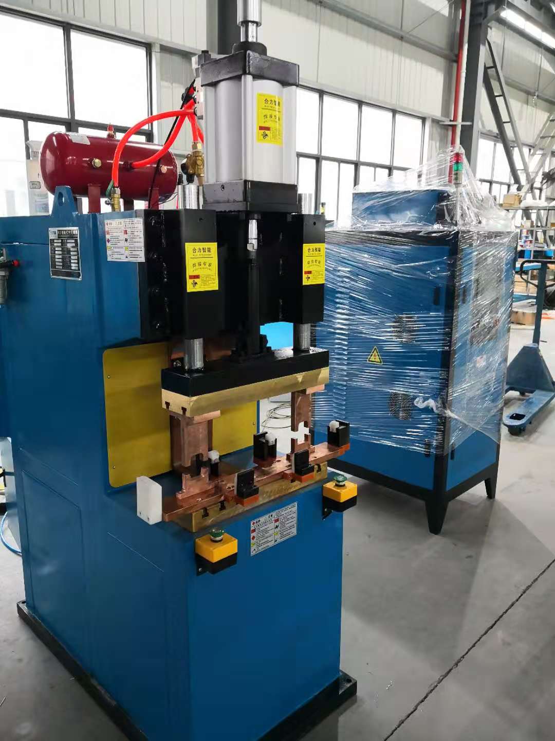 多點(diǎn)自動焊機(jī)